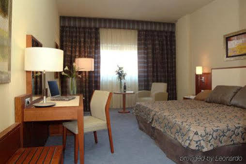 Hotel Elba Business & Convention 4*